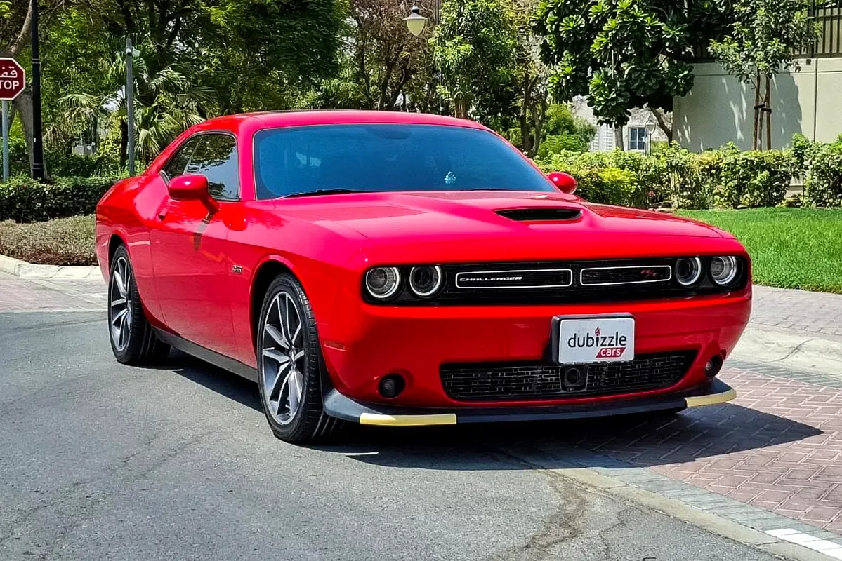 Dodge Challenger 5.7 AT RWD (380 hp)