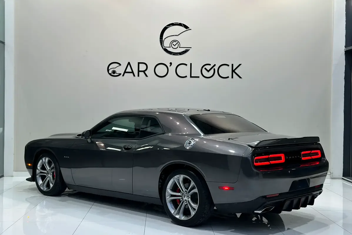 Dodge Challenger 5.7 AT RWD (380 hp) - 6