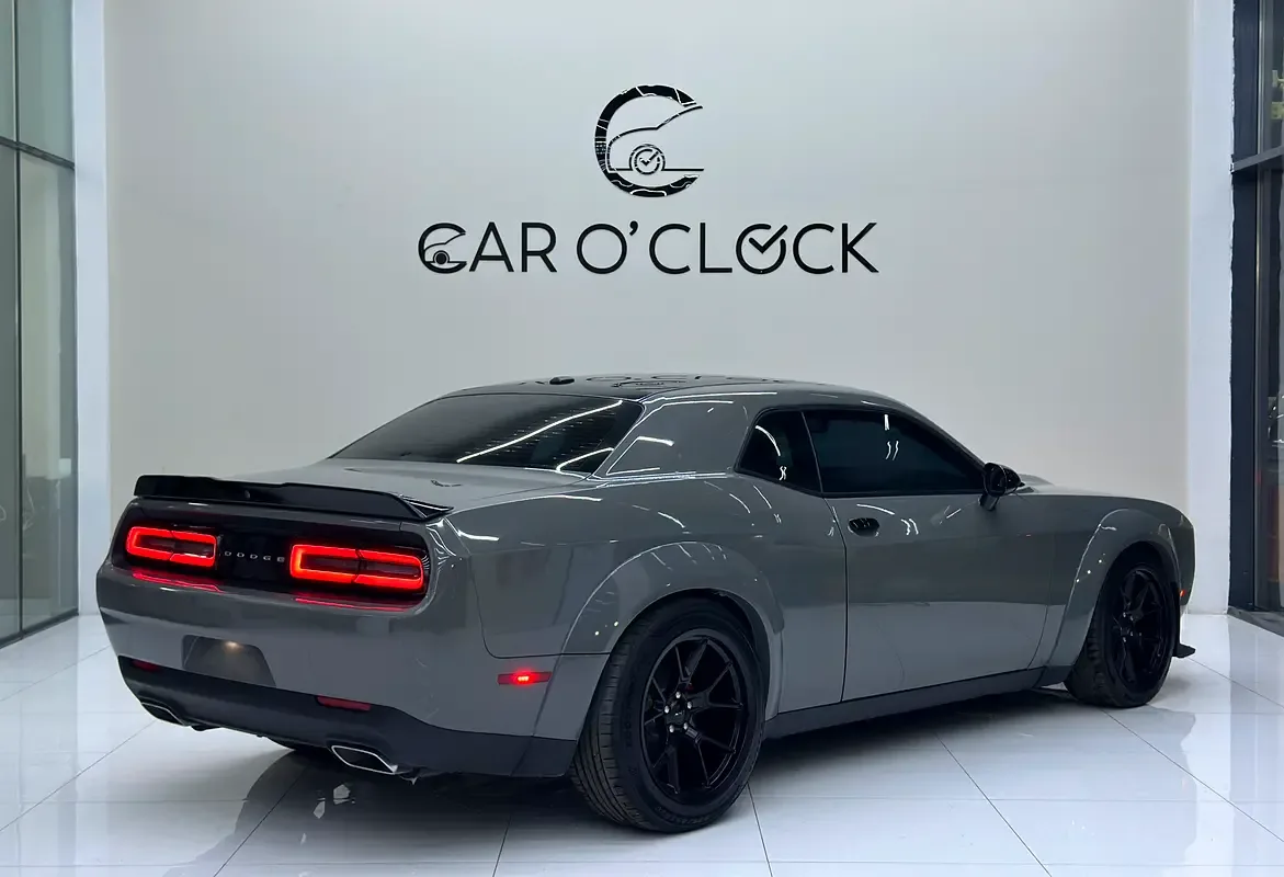 Dodge Challenger 5.7 AT RWD (380 hp) - 6