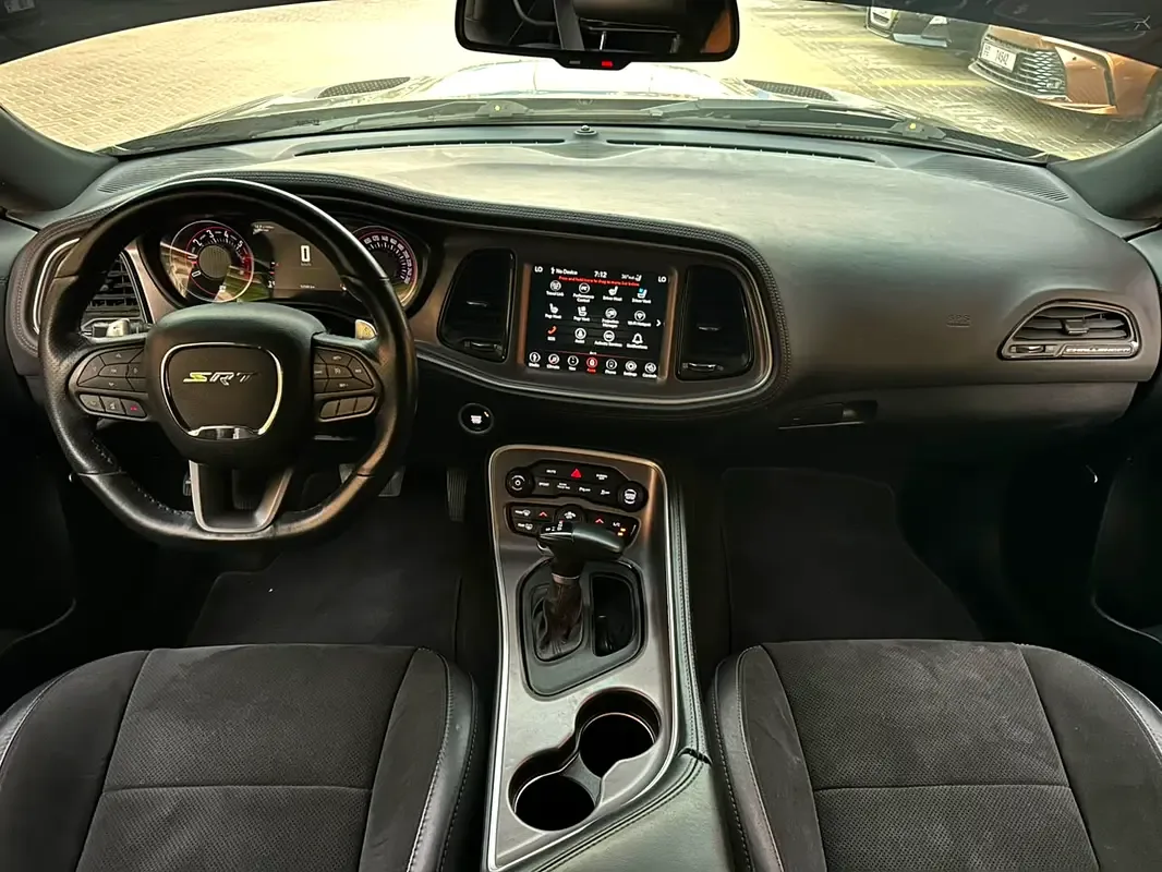 Dodge Challenger 5.7 AT RWD (380 hp) - 12