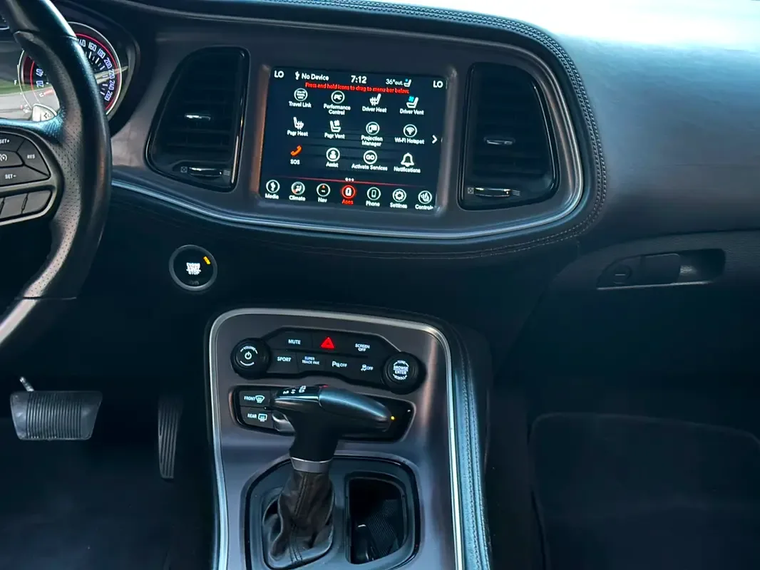 Dodge Challenger 5.7 AT RWD (380 hp) - 14
