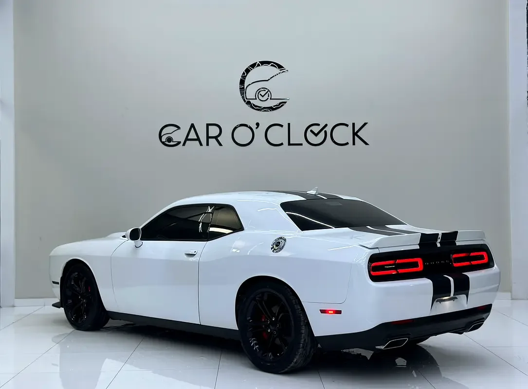 Dodge Challenger 5.7 AT RWD (380 حصان) - 6