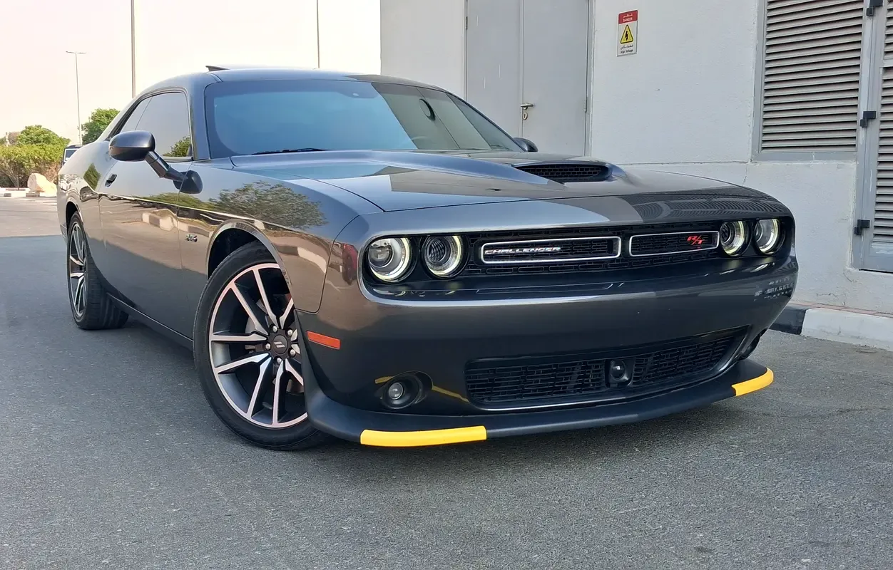 Dodge Challenger 5.7 AT RWD (380 hp) - 3