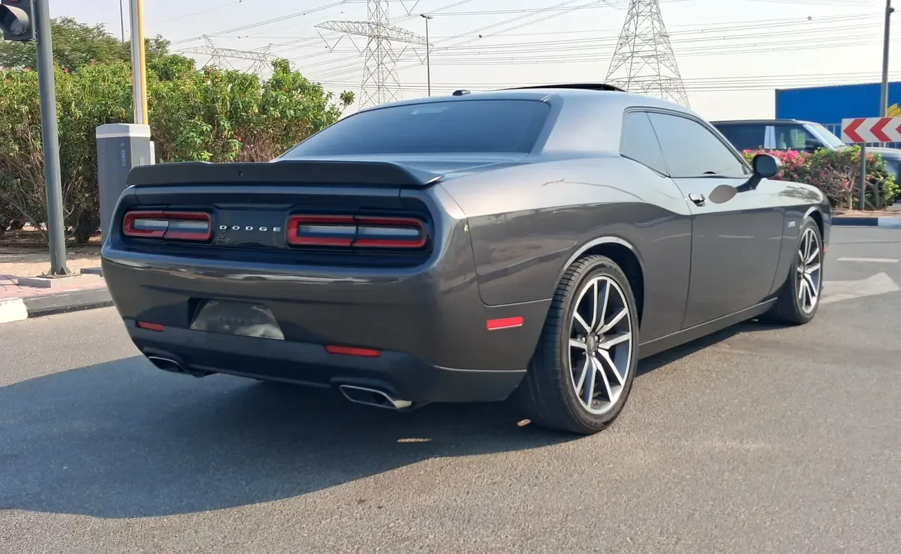 Dodge Challenger 5.7 AT RWD (380 hp) - 7