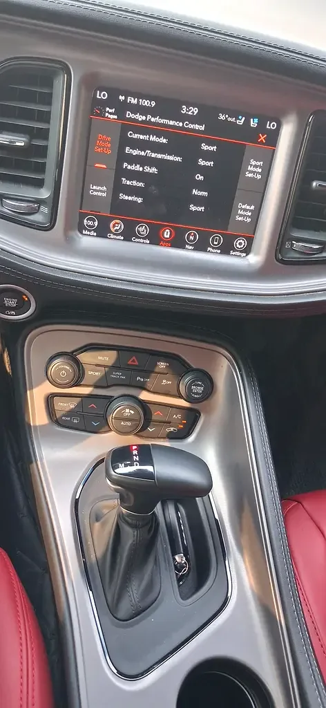 Dodge Challenger 5.7 AT RWD (380 hp) - 18