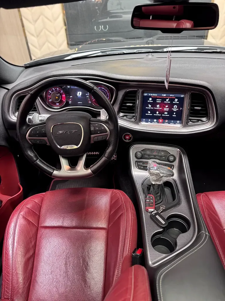Dodge Challenger 6.2 AT RWD (717 hp) - 9