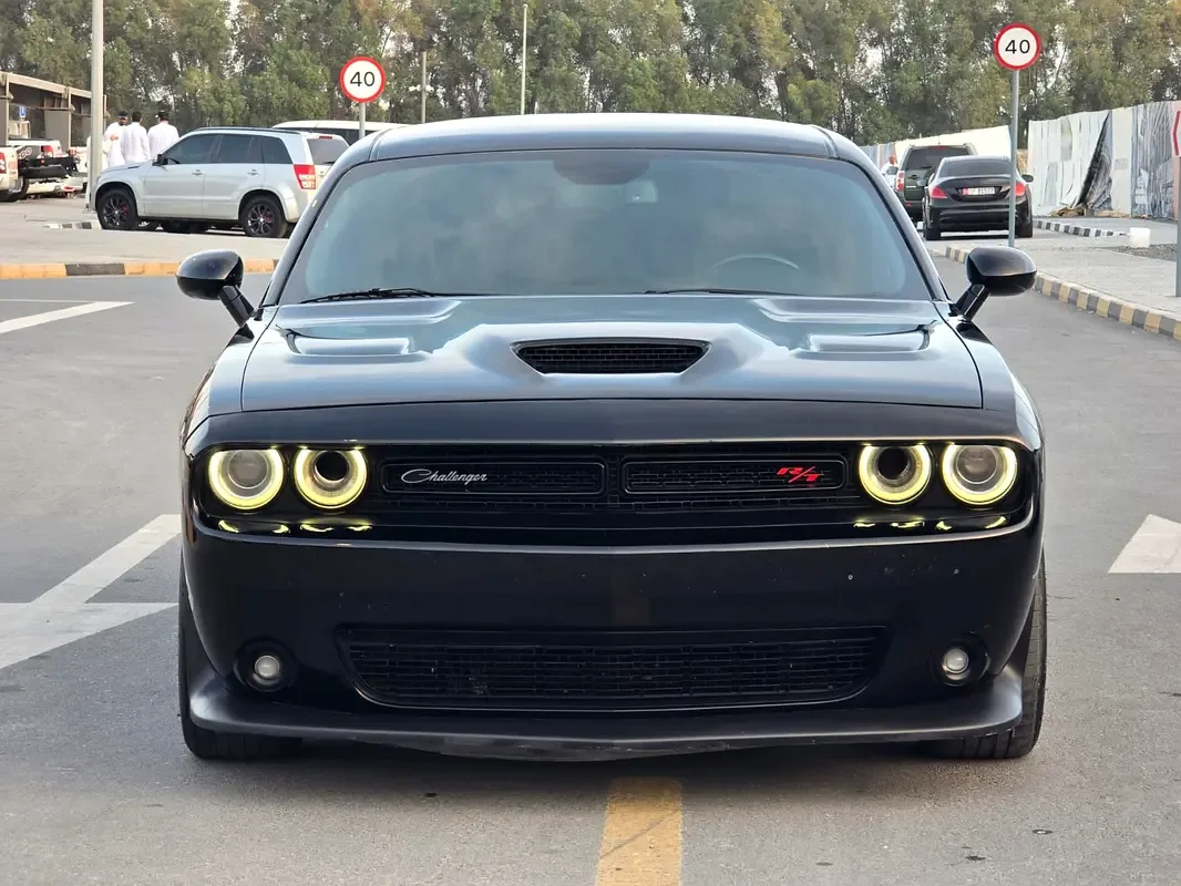Dodge Challenger 6.4 AT RWD (492 hp)