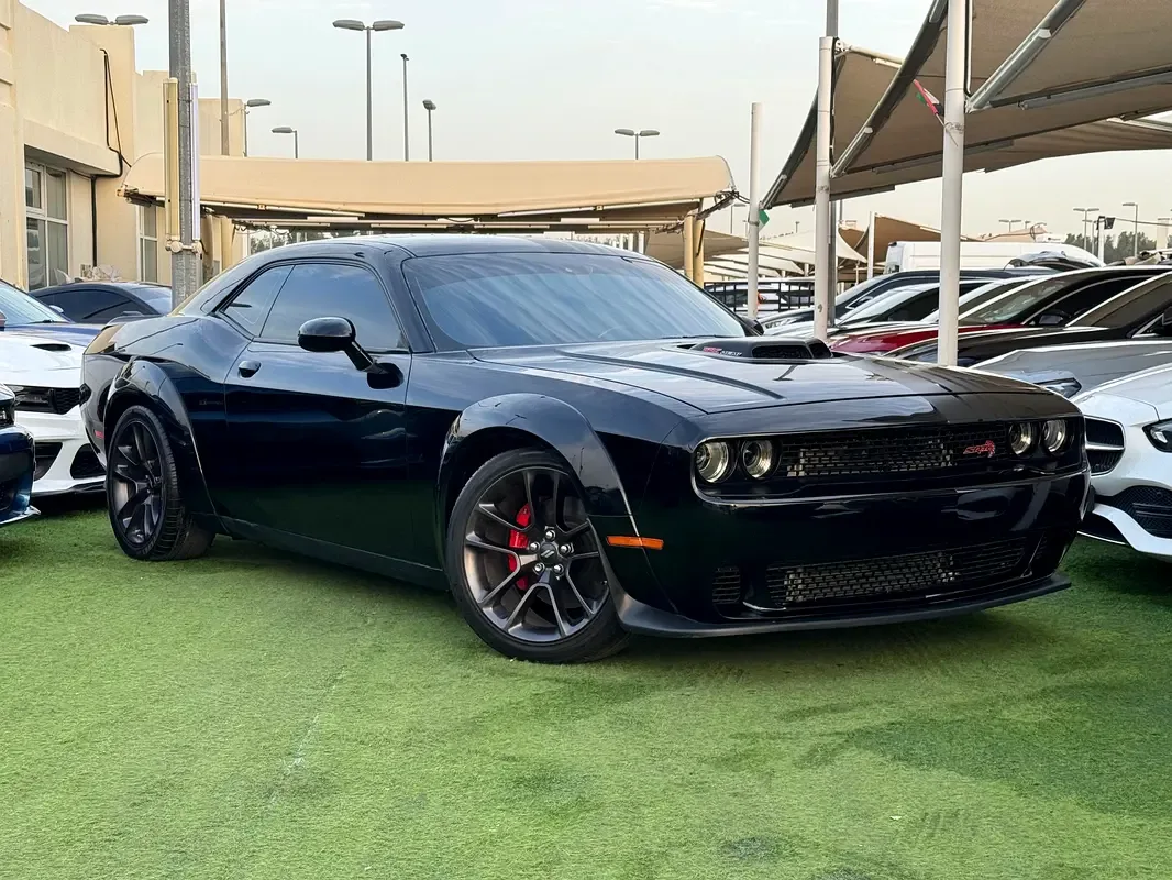 Dodge Challenger 6.4 AT RWD (492 hp)