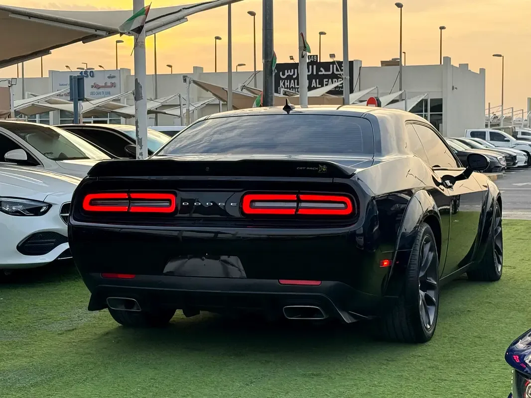 Dodge Challenger 6.4 AT RWD (492 حصان) - 4
