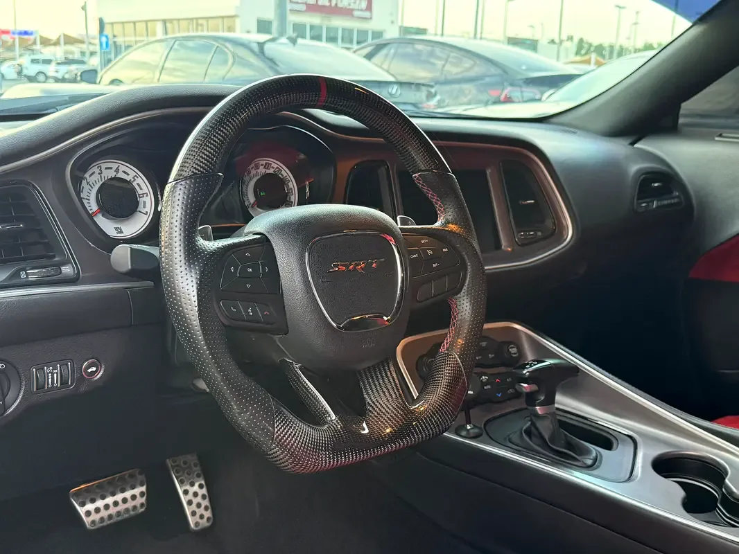 Dodge Challenger 6.4 AT RWD (492 حصان) - 10