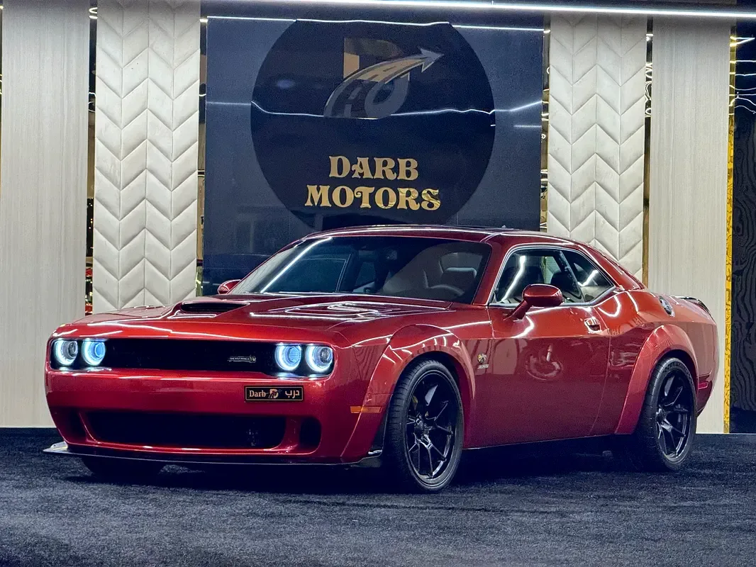 Dodge Challenger 6.4 AT RWD (492 hp)