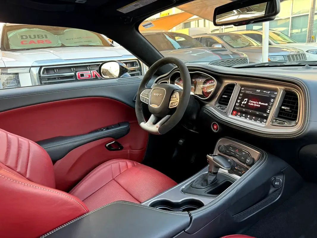 Dodge Challenger 6.4 V8 AT SRT-8 (492 حصان) - 8
