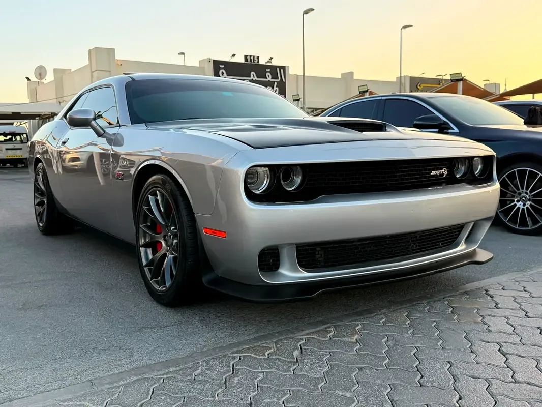 Dodge Challenger 6.4 V8 AT SRT-8 (492 hp) - 3
