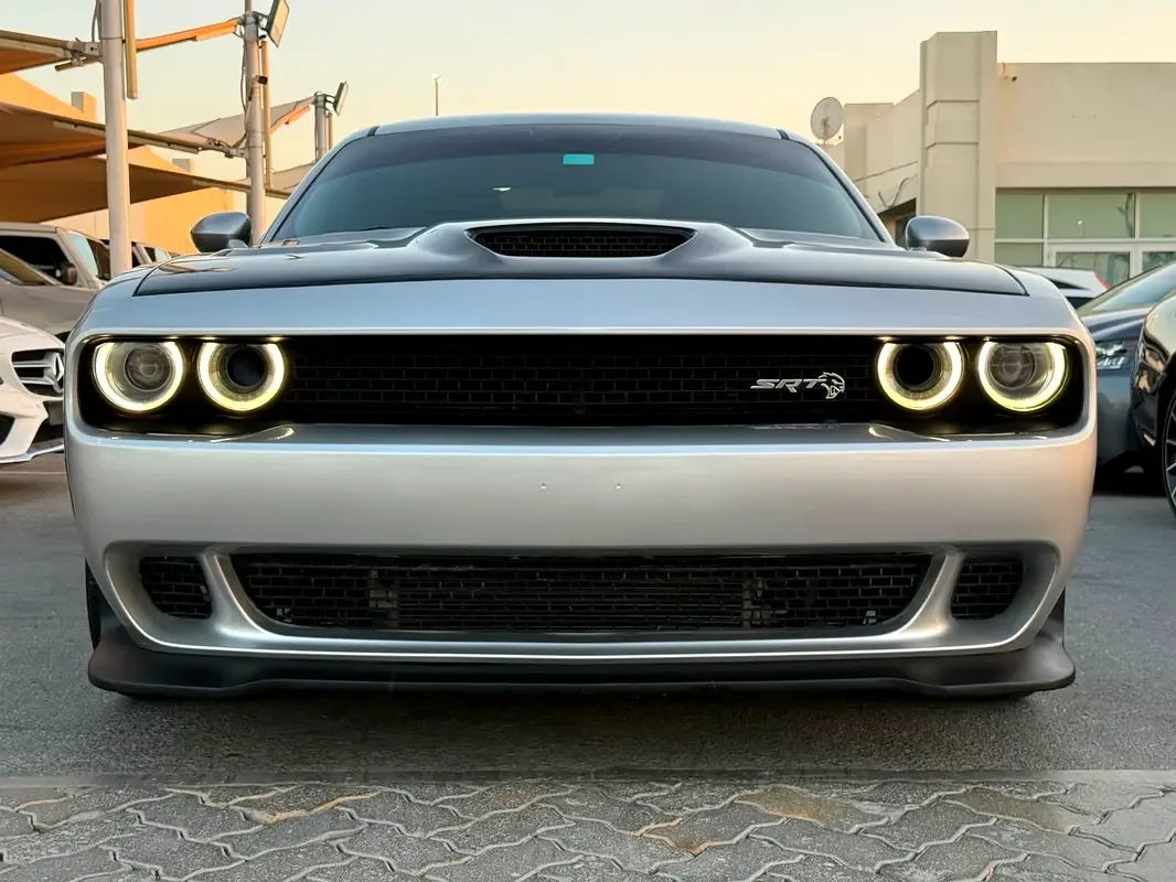 Dodge Challenger 6.4 V8 AT SRT-8 (492 hp)