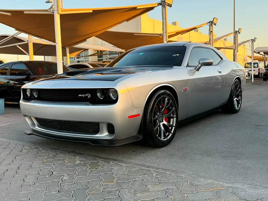 Dodge Challenger 6.4 V8 AT SRT-8 (492 hp) - 5