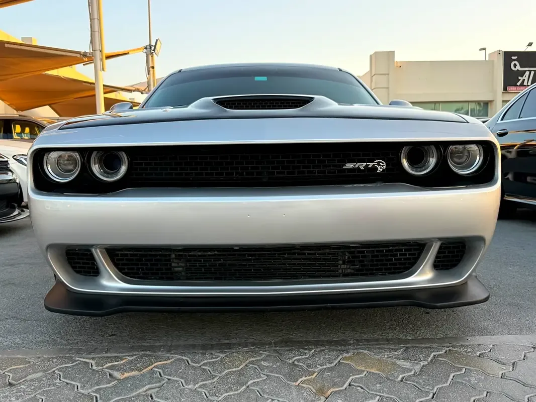 Dodge Challenger 6.4 V8 AT SRT-8 (492 hp) - 4