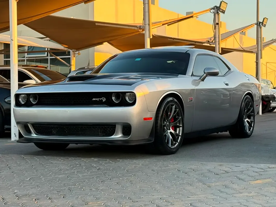 Dodge Challenger 6.4 V8 AT SRT-8 (492 hp) - 8