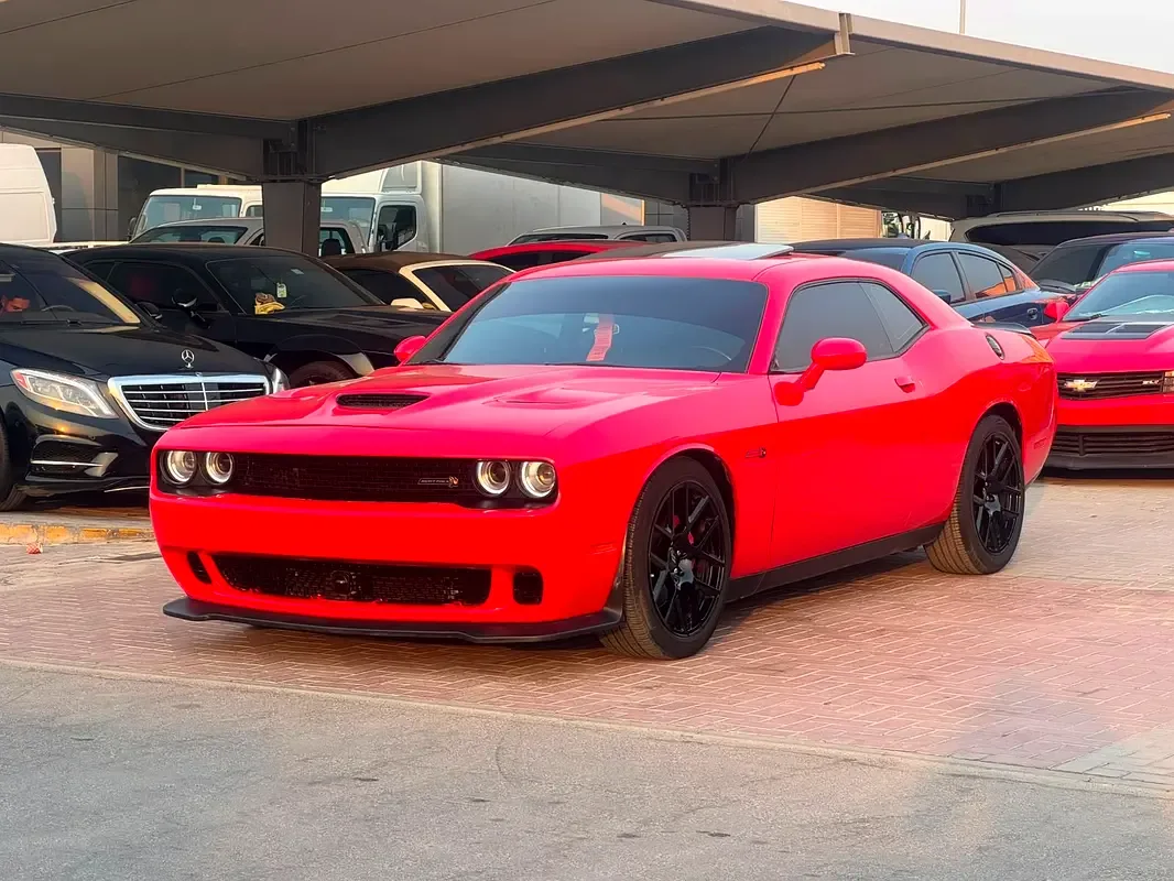 Dodge Challenger 6.4 V8 AT SRT-8 (492 hp) - 4