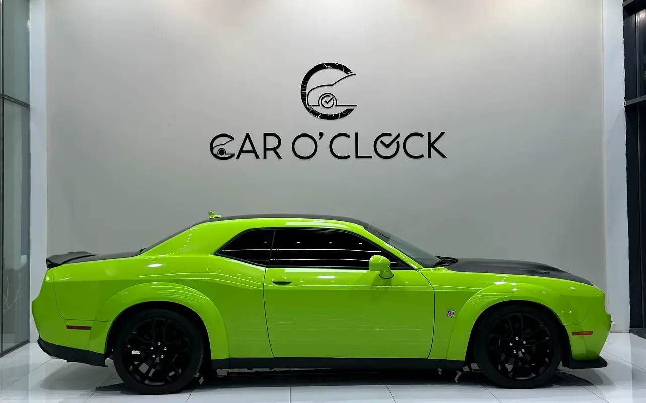 Dodge Challenger 6.4 V8 AT SRT-8 (492 hp) - 5