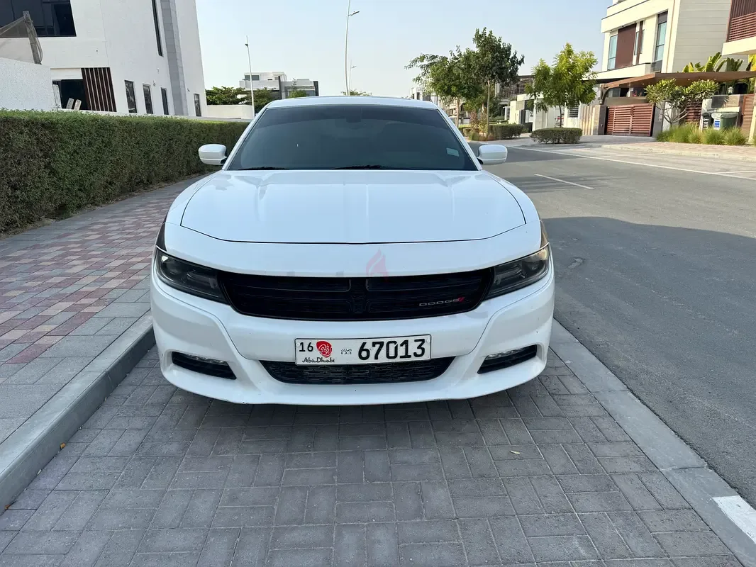 Dodge Charger 3.6 AT (296 hp)