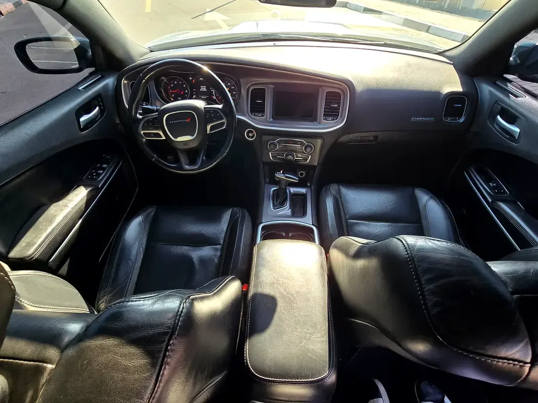Dodge Charger 3.6 AT (296 hp) - 8