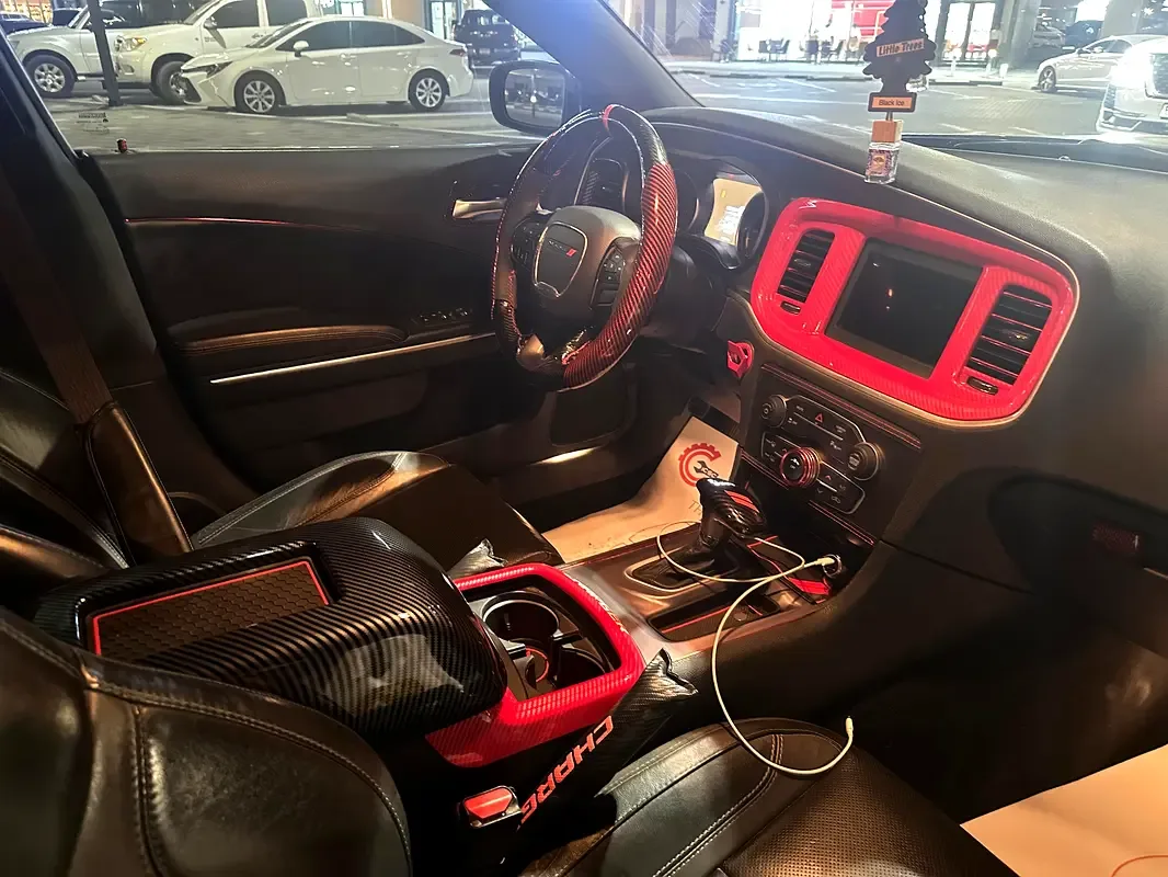Dodge Charger 3.6 AT (296 حصان) - 6