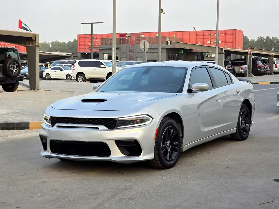 Dodge Charger 3.6 AT (296 حصان) - 2