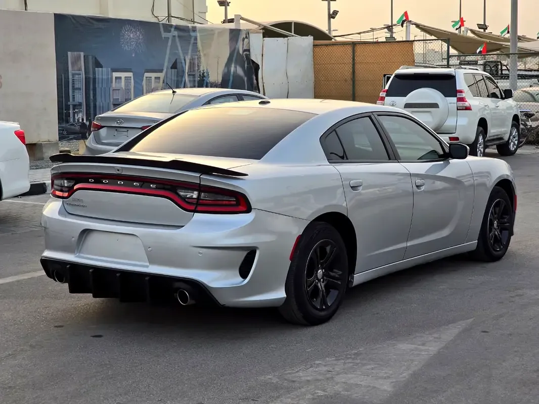Dodge Charger 3.6 AT (296 حصان) - 6