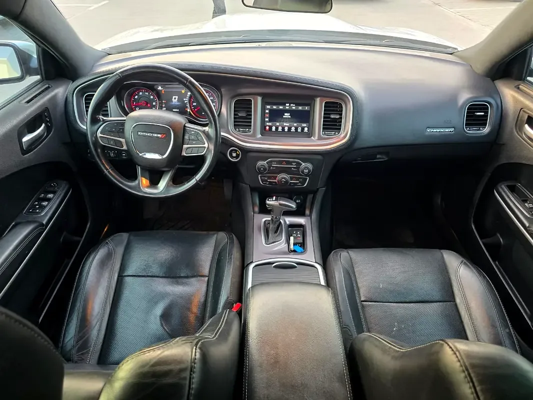 Dodge Charger 3.6 AT (296 حصان) - 9