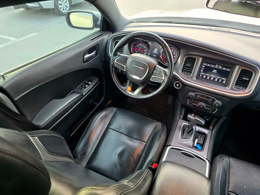 Dodge Charger 3.6 AT (296 حصان) - 8