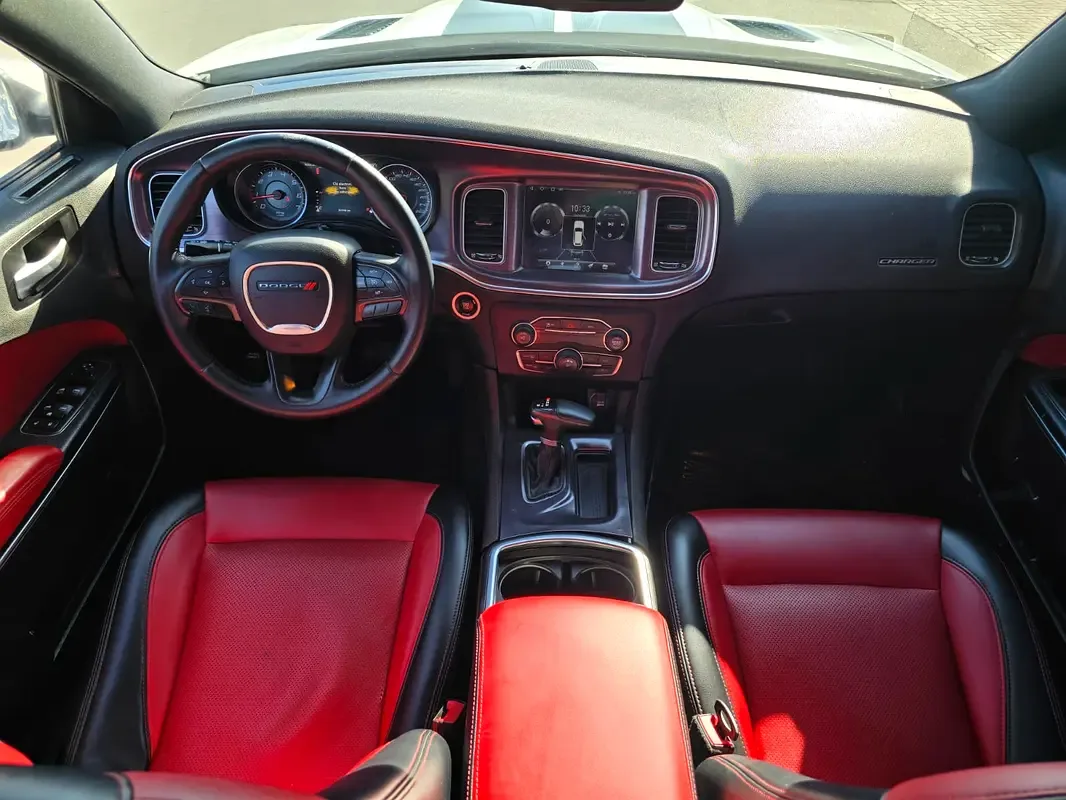 Dodge Charger 3.6 AT (296 حصان) - 8