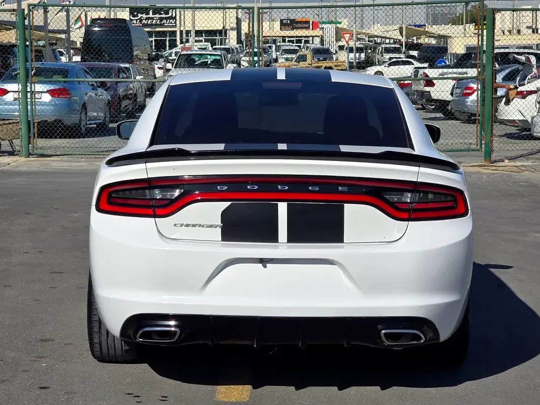 Dodge Charger 3.6 AT (296 حصان) - 7