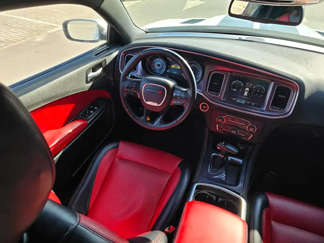 Dodge Charger 3.6 AT (296 حصان) - 9