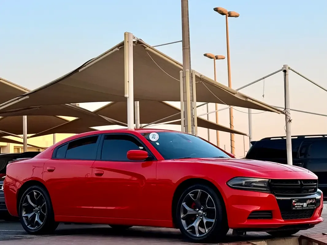 Dodge Charger 3.6 AT (296 حصان) - 3