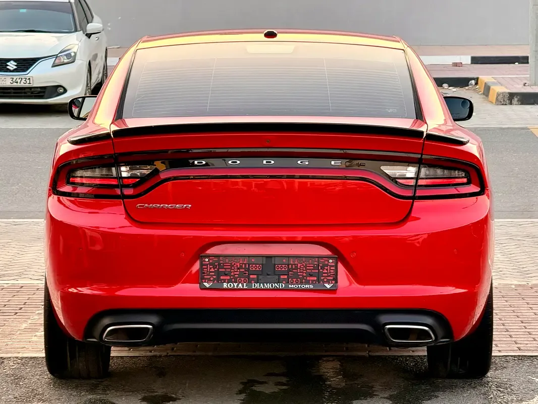 Dodge Charger 3.6 AT (296 حصان) - 6