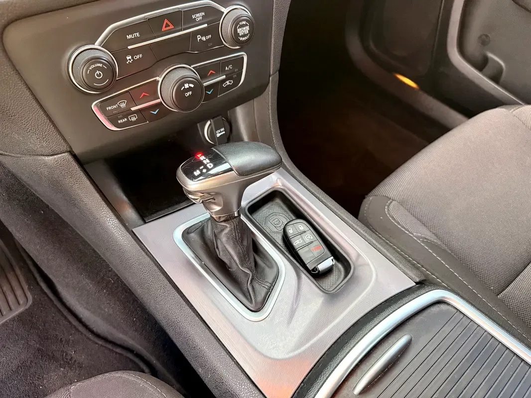 Dodge Charger 3.6 AT (296 حصان) - 17