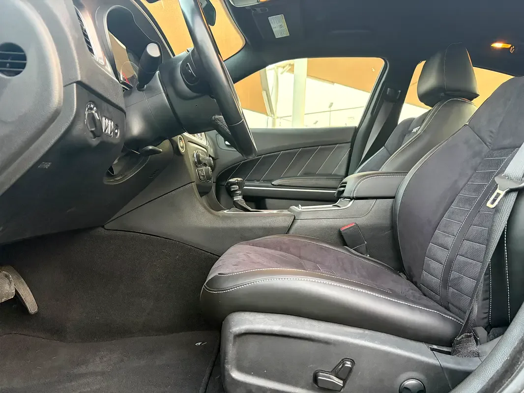 Dodge Charger 3.6 AT (296 حصان) - 12