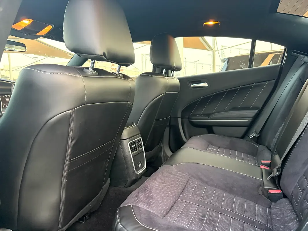 Dodge Charger 3.6 AT (296 حصان) - 14