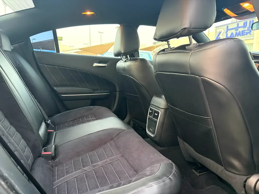 Dodge Charger 3.6 AT (296 حصان) - 17