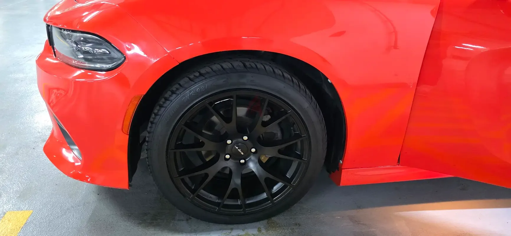Dodge Charger 3.6 AT (296 hp) - 3