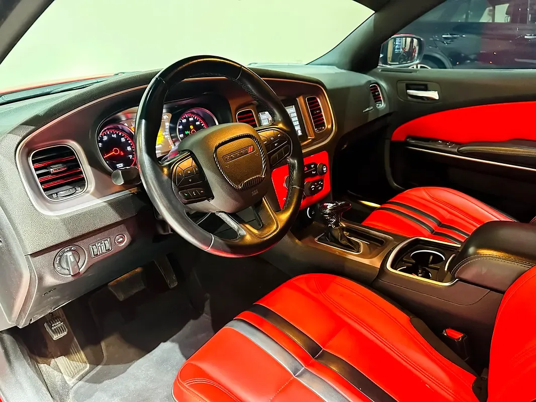 Dodge Charger 3.6 AT (296 hp) - 11