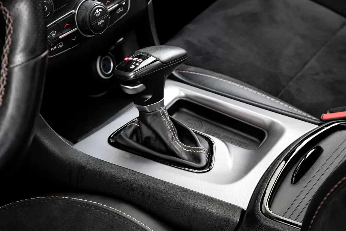 Dodge Charger 3.6 AT (296 hp) - 10