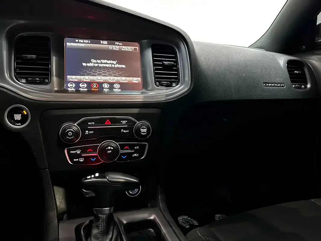 Dodge Charger 3.6 AT (296 hp) - 11