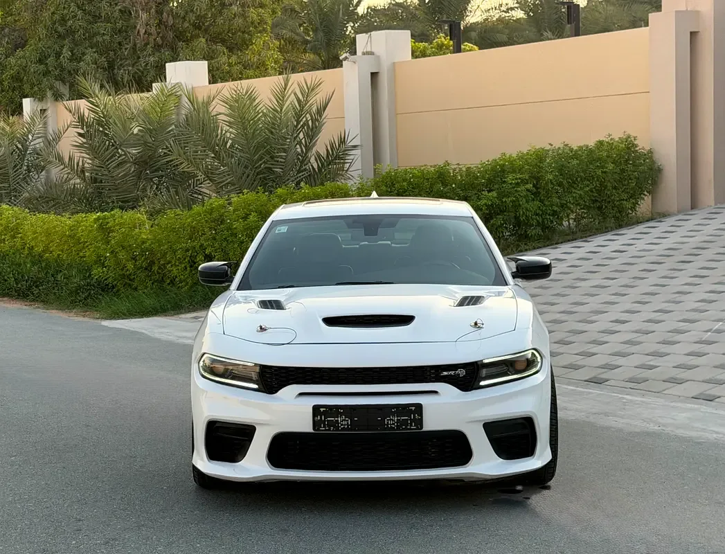 Dodge Charger 3.6 AT (296 حصان) - 2