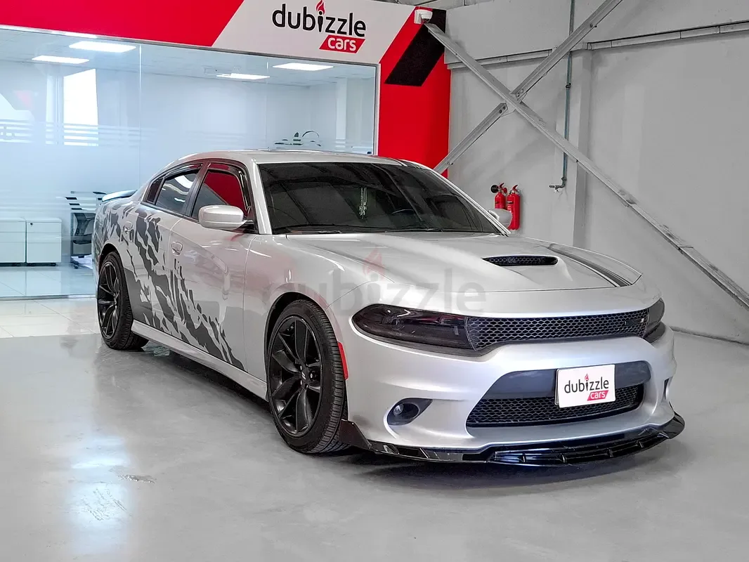 Dodge Charger 3.6 AT (305 hp)