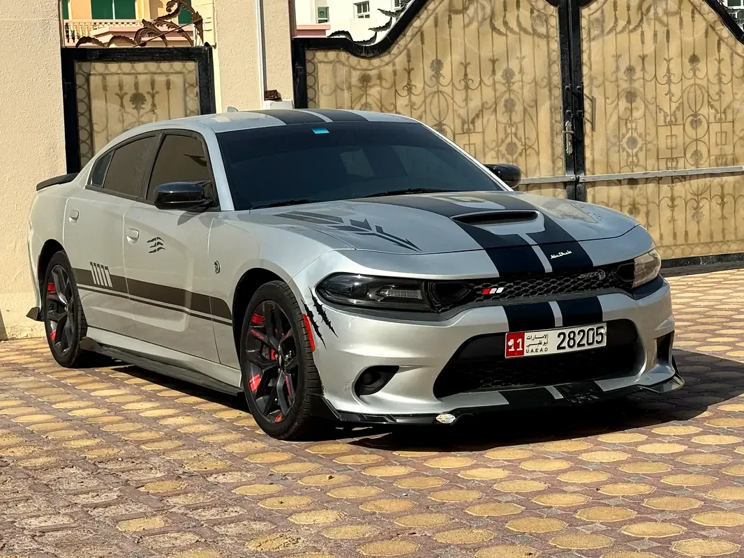 Dodge Charger 3.6 AT (305 hp)