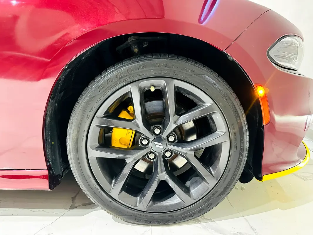 Dodge Charger 3.6 AT (305 hp) - 11