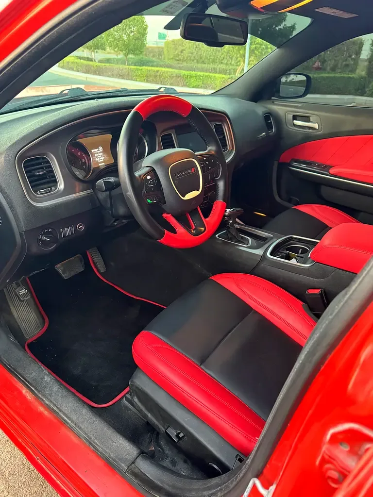 Dodge Charger 3.6 AT (305 حصان) - 2