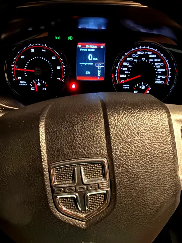 Dodge Charger 3.6 AT RWD (296 hp)
