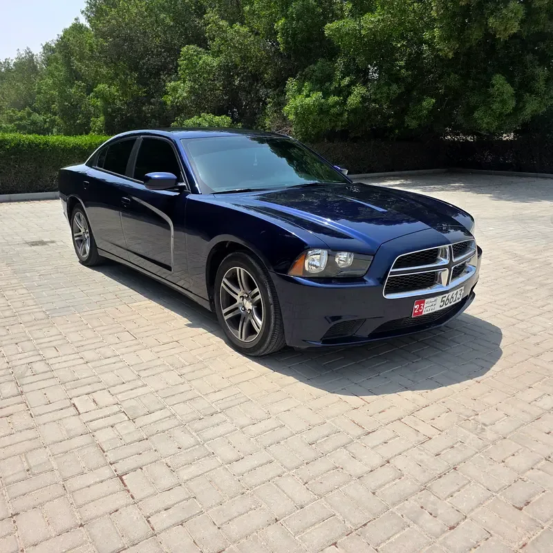 Dodge Charger 3.6 AT RWD (296 hp)